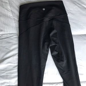 Lululemon In Movement Tight 28” - black, Size 6